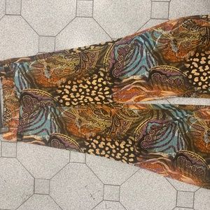 Frank Lyman Design silky wide pants!